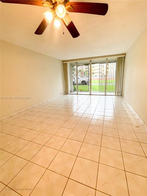 apt-103-9210 Fontainebleau Blvd, Miami, FL, 33172-4239 | Card Image