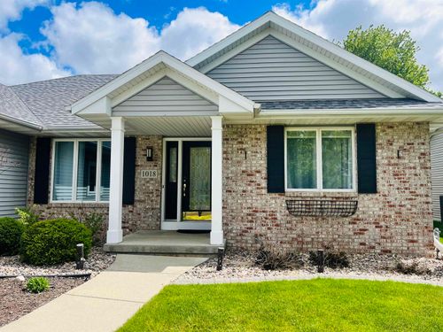 1018 Ganser Drive, Waunakee, WI, 53597-1934 | Card Image