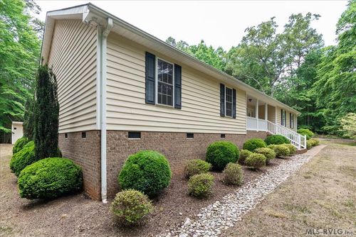 162 Country Blvd, Bracey, VA, 23919 | Card Image