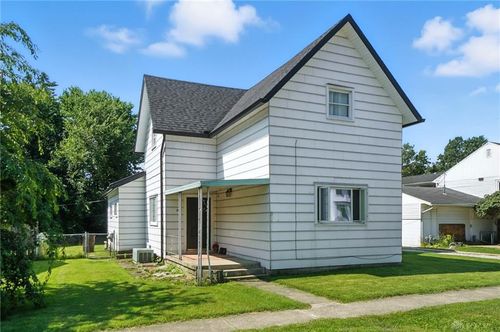 223 Main St, Saint Paris, OH, 43072-9515 | Card Image
