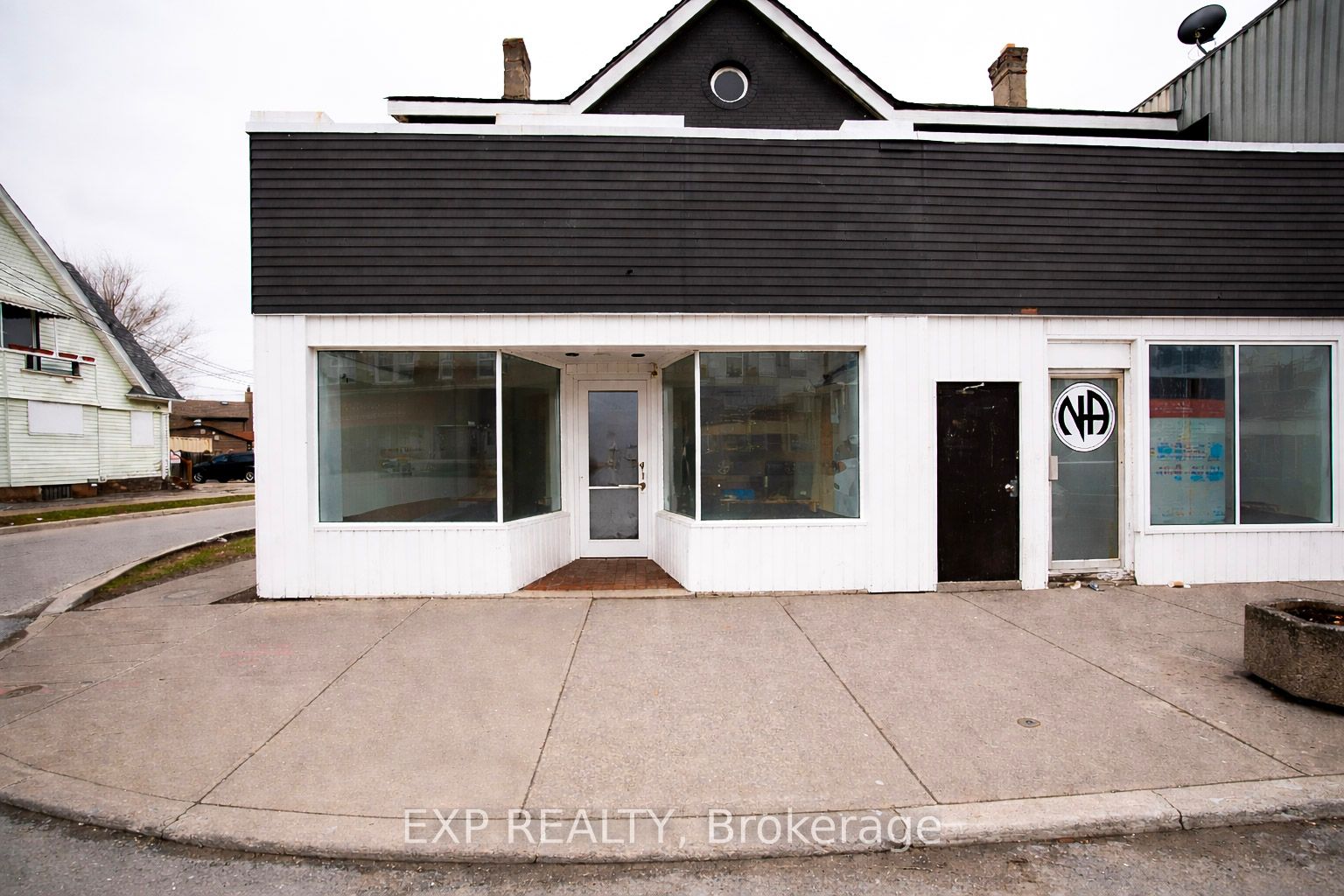 Commercial Sale in St. Catharines 4