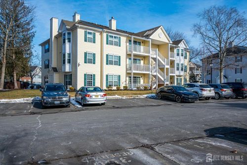 92 Albury Way, North Brunswick, NJ, 08902-4207 | Card Image