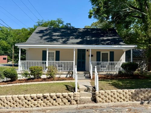 101 Cherry St, Williamston, NC, 27892-1903 | Card Image
