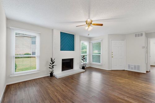 9d-10616 Mellow Meadows Dr, Austin, TX, 78750 | Card Image