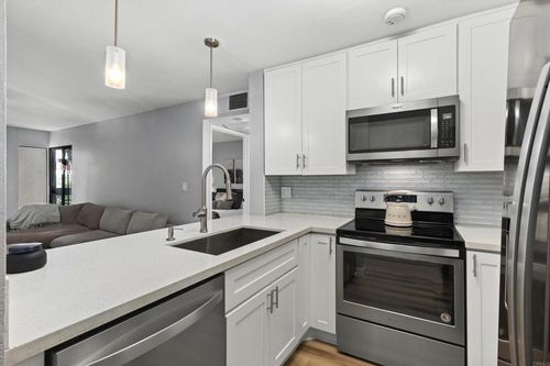 176-6737 Friars Road, San Diego, CA, 92108 | Card Image