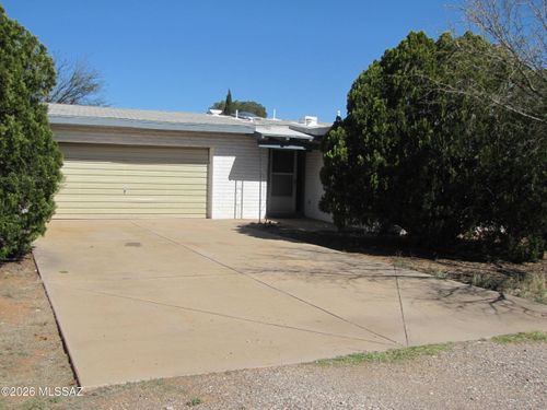 1207 E Klassen Court, Pearce, AZ, 85625 | Card Image