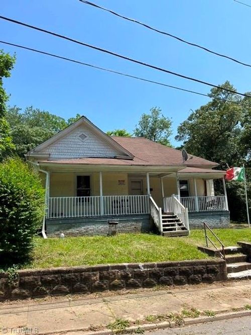 1811 Lomond St, Winston-Salem, NC, 27127-2732 | Card Image
