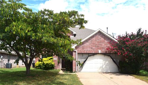 4648 Cool Ridge Ct, Fort Worth, TX, 76133-3830 | Card Image