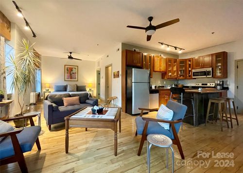 201-5 W Walnut St, Asheville, NC, 28801-8101 | Card Image
