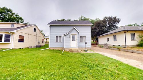 125 S 7th St, Cherokee, IA, 51012-1647 | Card Image
