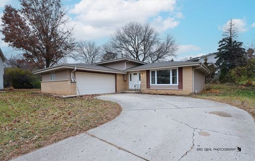 5S661 Buttonwood Ct, Naperville, IL, 60540-3735 | Card Image
