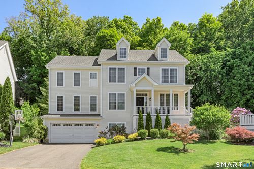 9-9 Washington Cir, Southbury, CT, 06488-3020 | Card Image