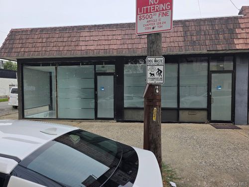 983-985 Church St, Baldwin, NY, 11510-4227 | Card Image