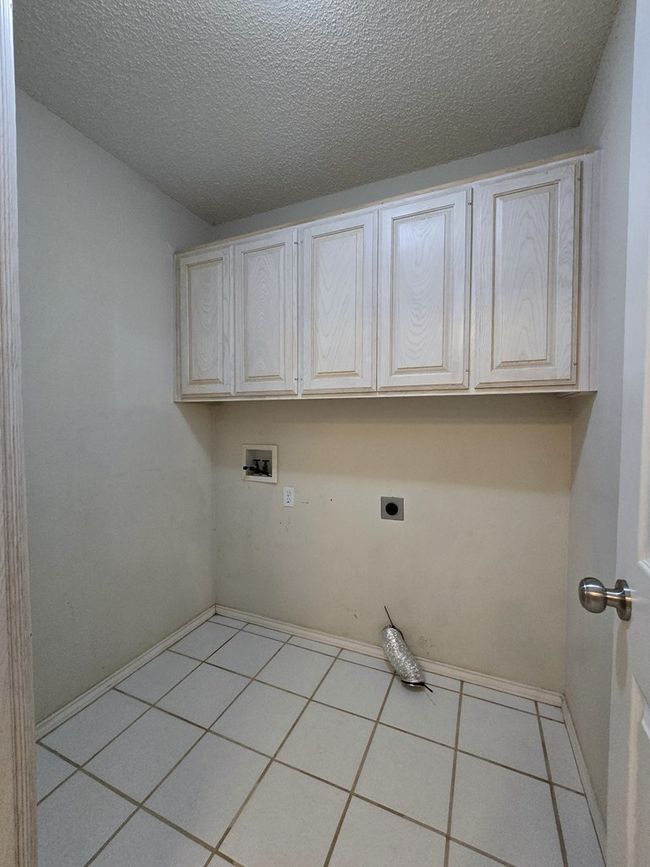 Laundry Room | Image 14