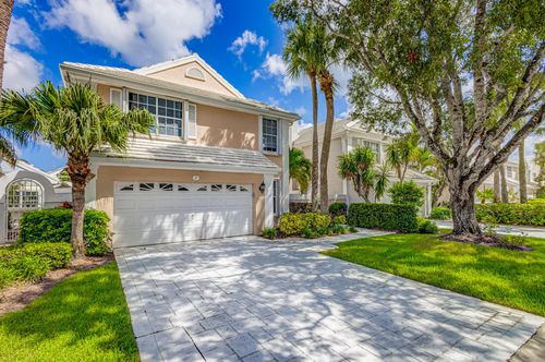 17 Selby Ln, Palm Beach Gardens, FL, 33418-7142 | Card Image