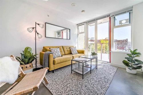 404-231 E Pender St, Vancouver, BC, V6A0G3 | Card Image