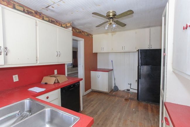 1004 E 15 Th St, House other with 4 bedrooms, 2 bathrooms and null parking in Big Spring TX | Image 10