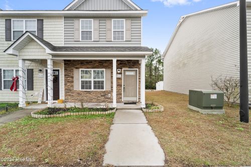 512 Oyster Rock Ln, Sneads Ferry, NC, 28460-6896 | Card Image