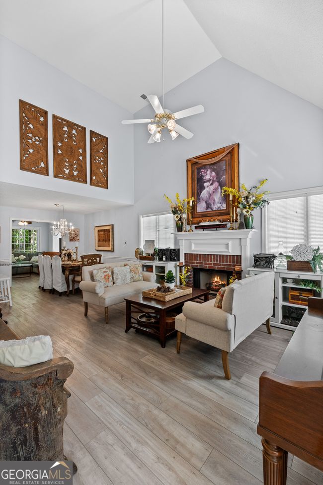 140 Braymoor Cir, House other with 4 bedrooms, 3 bathrooms and null parking in Fayetteville GA | Image 6