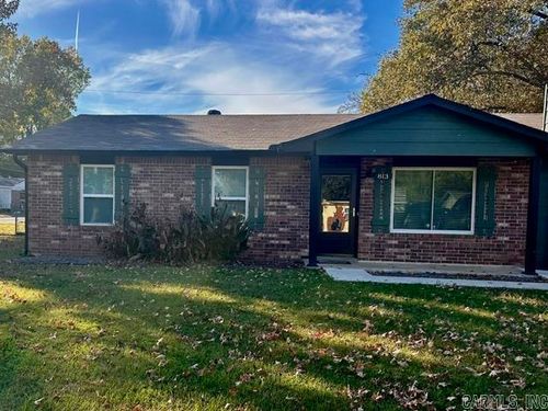 813 Lehman Dr, Jacksonville, AR, 72076-5215 | Card Image