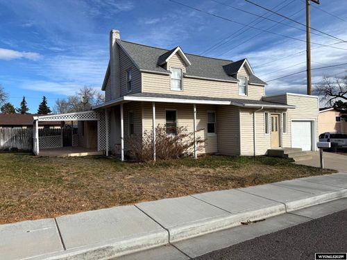 854 South St, Wheatland, WY, 82201-2954 | Card Image