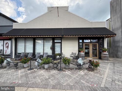 50 S Main St, Kilmarnock, VA, 22482 | Card Image