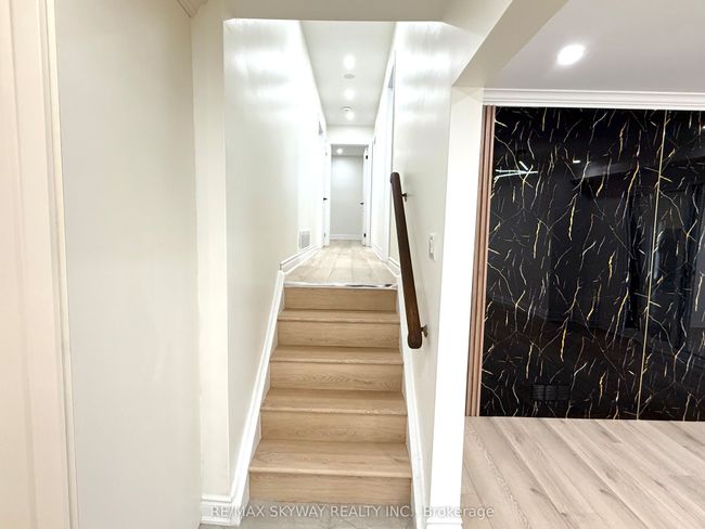 7461 Netherwood Rd, House other with 4 bedrooms, 4 bathrooms and 4 parking in Mississauga ON | Image 17