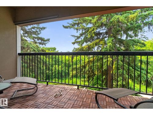 4-9529 87 Ave Nw, Edmonton, AB, T6C1K4 | Card Image