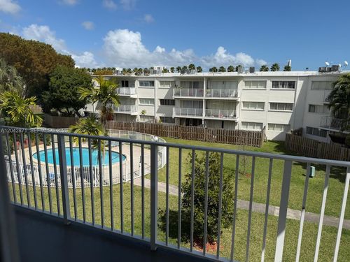 a312-7713 N Kendall Dr, Miami, FL, 33156-7596 | Card Image