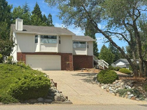 2720 Sandhurst Dr, Cameron Park, CA, 95682-9181 | Card Image