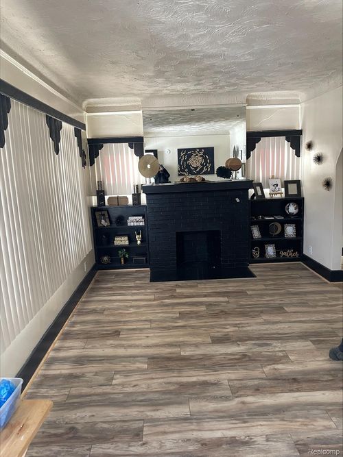 14623 Hubbell St, Detroit, MI, 48227-4810 | Card Image