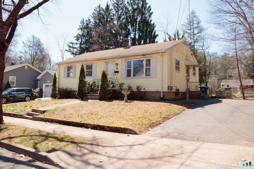 5 Assumption St, New Haven, CT, 06513-1502 | Card Image