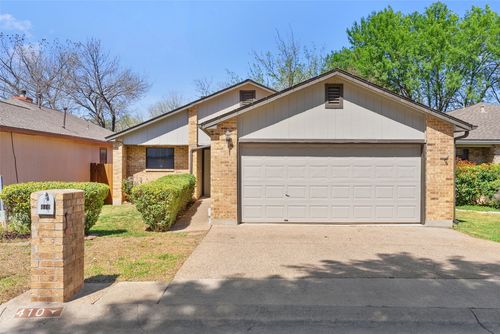 410 Village Ln, Buda, TX, 78610-9791 | Card Image