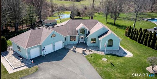 61 Stillmeadow Ln, Berlin, CT, 06037-3572 | Card Image