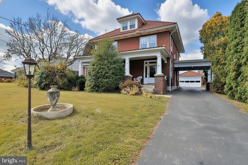 320 S 9th St, AKRON, PA, 17501-1432 | Card Image