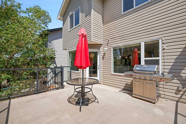 19 Rockyspring Green Nw, House other with 4 bedrooms, 4 bathrooms and 4 parking in Calgary AB | Image 9