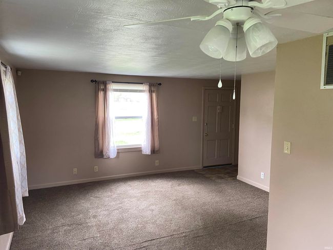 1004 Beale St, House other with 3 bedrooms, 1 bathrooms and null parking in South Bend IN | Image 7