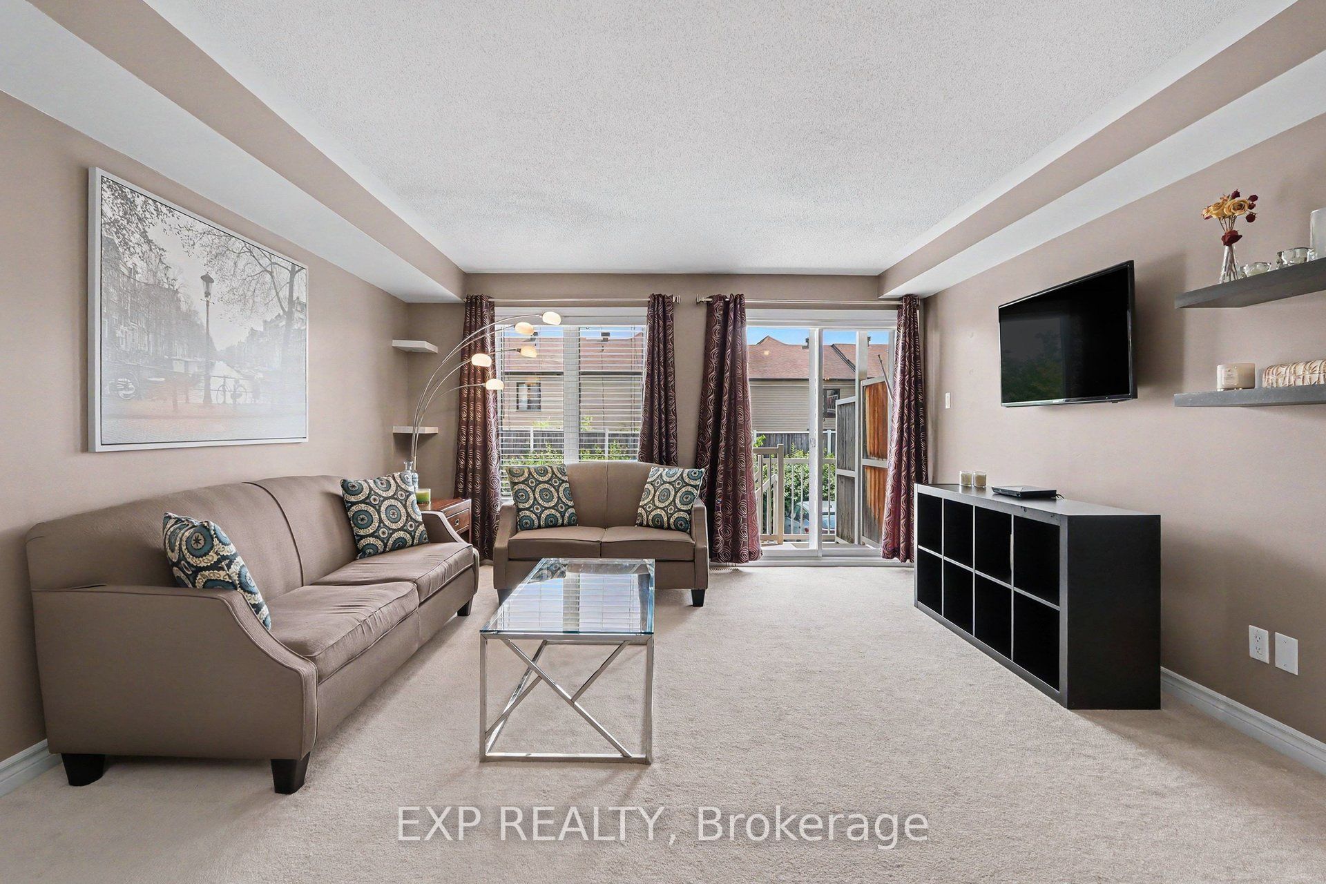 Residential in Barrhaven 5