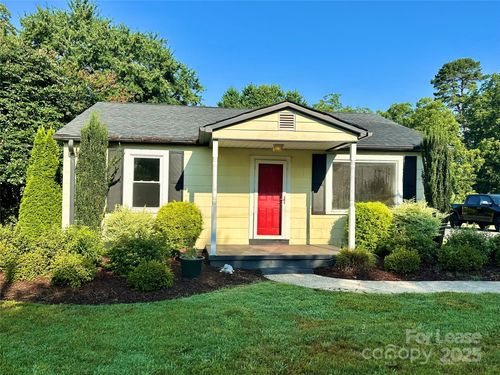 128 Market Rd, Mooresville, NC, 28115-7817 | Card Image