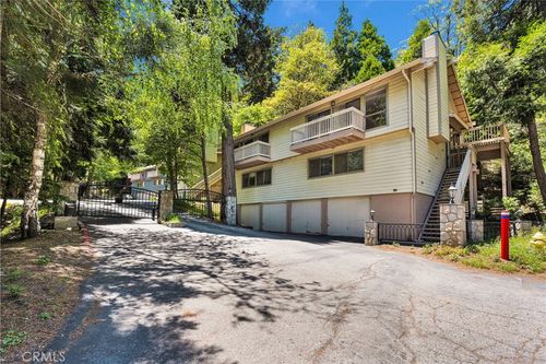 101 Rockledge Ln, Lake Arrowhead, CA, 92352 | Card Image