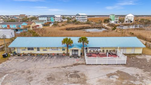 2107 N New River Dr, Surf City, NC, 28445-5202 | Card Image