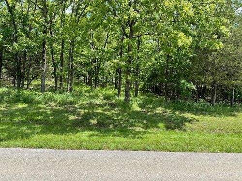 323 W Green Valley Dr, Horseshoe Bend, AR, 72512-2707 | Card Image