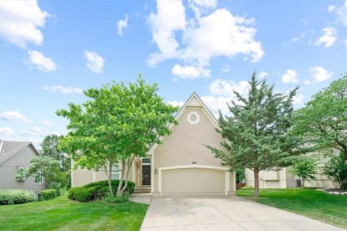 7633 W 148th Ter, Overland Park, KS, 66223-2208 | Card Image