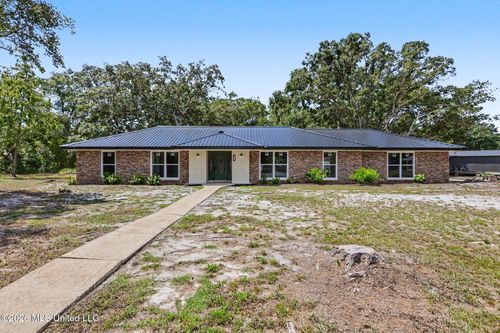 211 Turnberry Ct, Ocean Springs, MS, 39564-9042 | Card Image