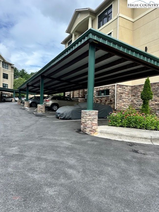 APT-102 - 155 Gateway Dr, Condo with 2 bedrooms, 2 bathrooms and null parking in Boone NC | Image 30