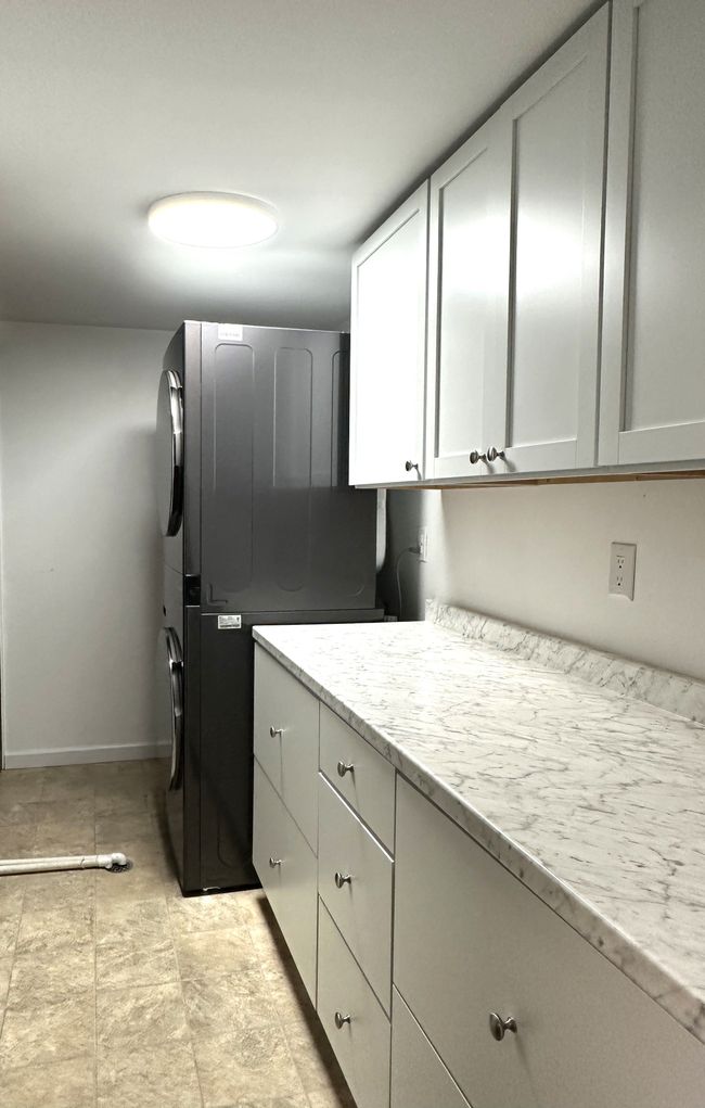 APT-3 - 1683 Riverside Dr, Condo with 2 bedrooms, 2 bathrooms and null parking in Rochester Hills MI | Image 24