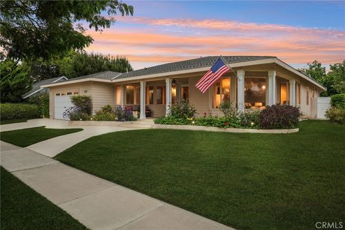 11272 Weatherby Rd, Los Alamitos, CA, 90720-3033 | Card Image