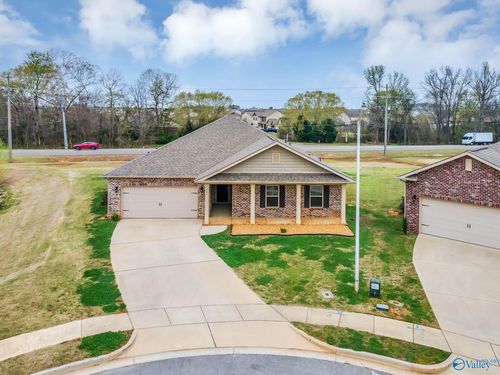 201 Poplar Hollow Dr, Harvest, AL, 35749-6605 | Card Image