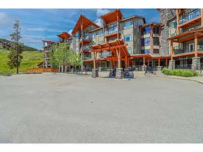 105 - 400 Stemwinder Dr, Condo with 2 bedrooms, 2 bathrooms and null parking in Kimberley BC | Image 1