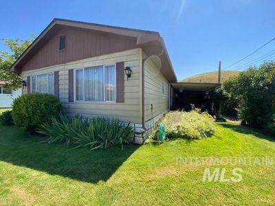 390 Pataha St, House other with 2 bedrooms, 2 bathrooms and 2 parking in Pomeroy WA | Image 2